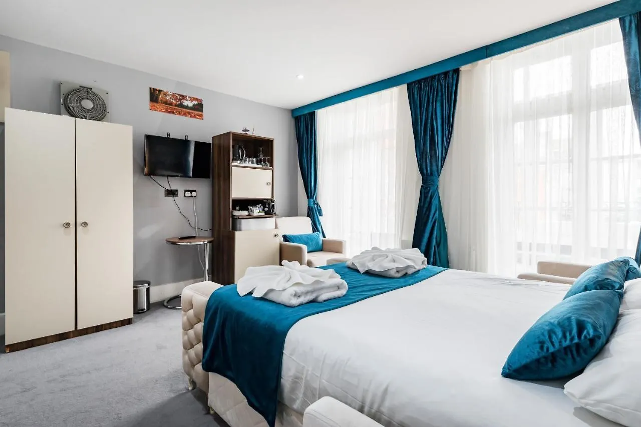 Vilenza Hotel London 3*,