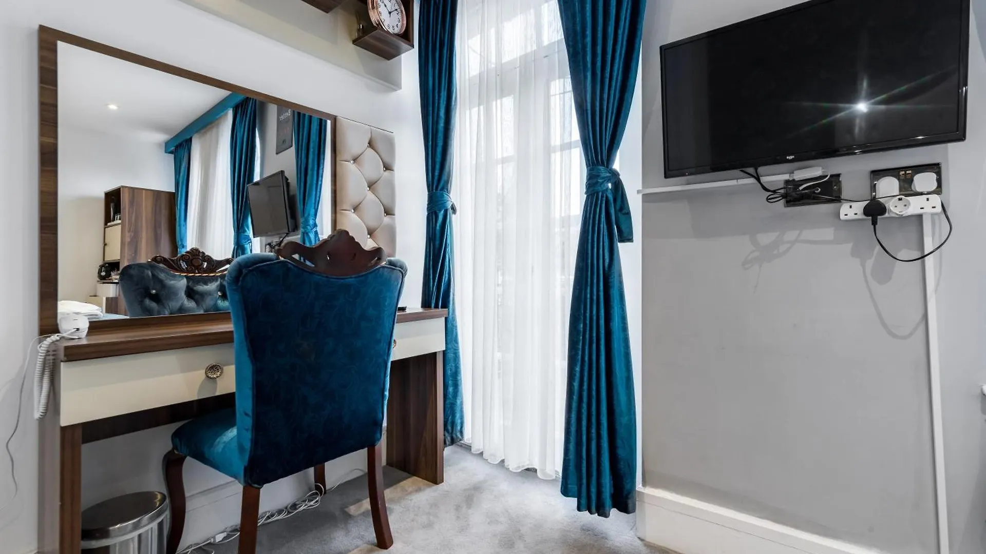 Vilenza Hotel London