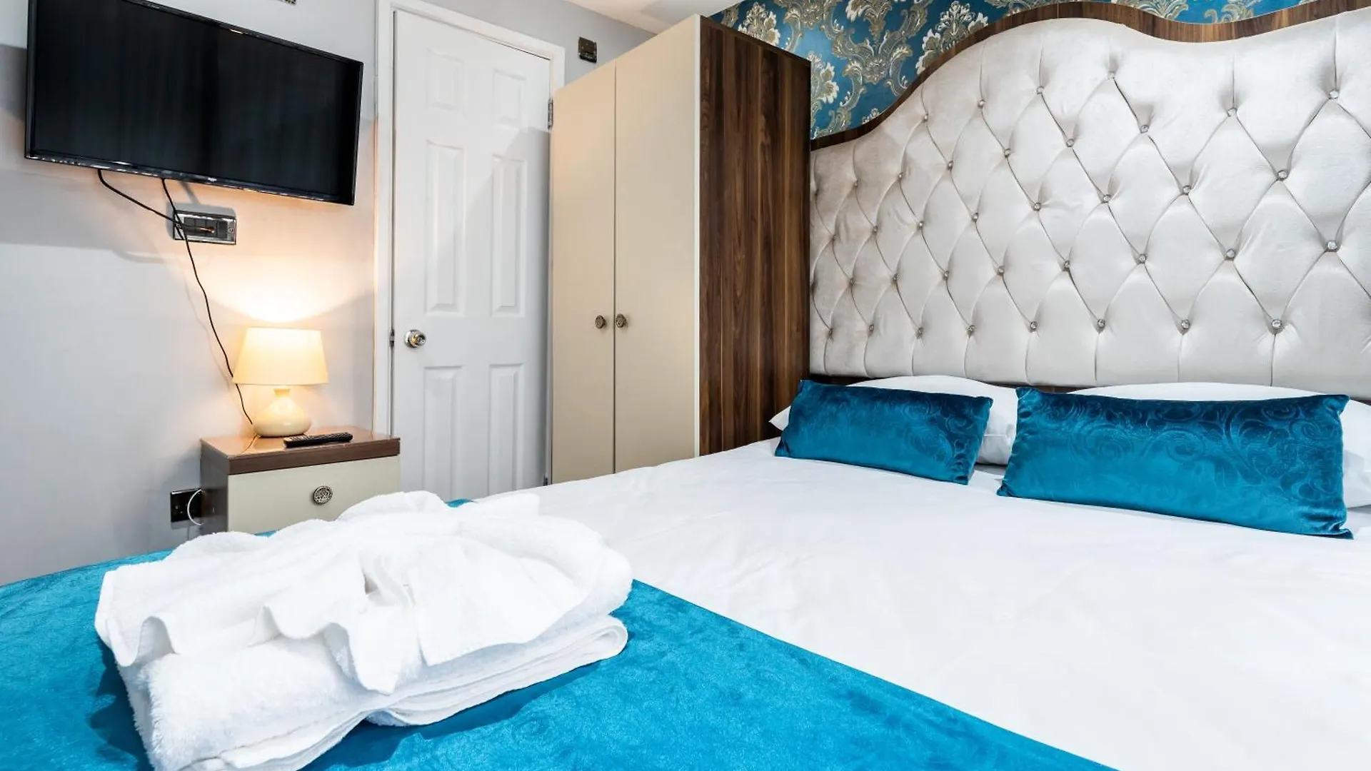 Vilenza Hotel London 3*,