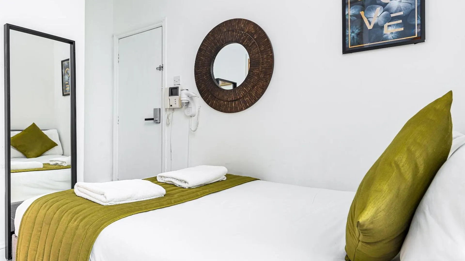 Vilenza Hotel London