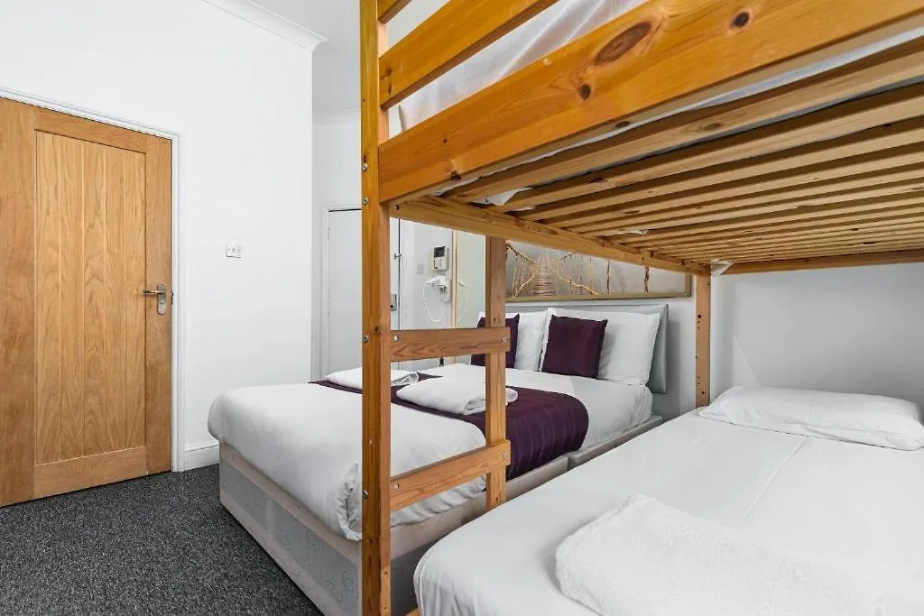 Vilenza Hotel London