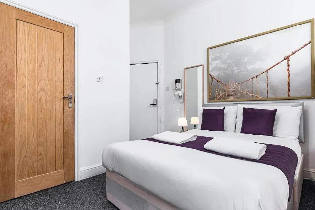 Vilenza Hotel London