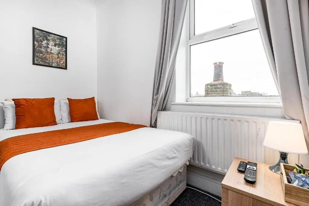 Vilenza Hotel London